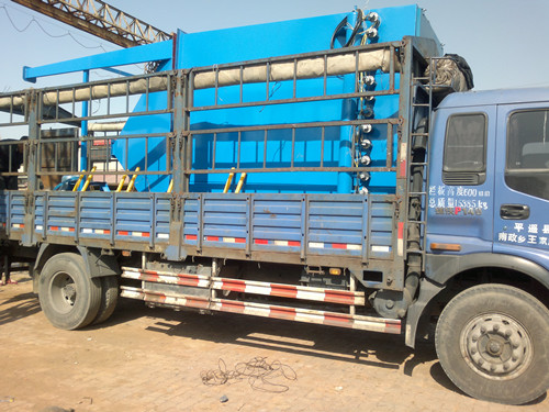 山東石墨廠石墨粉塵布袋除塵器已發(fā)貨