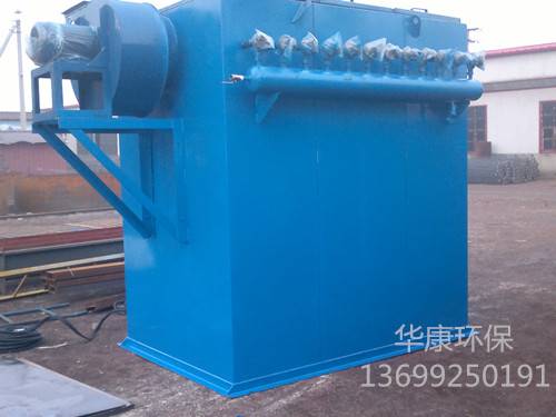 華康飼料車間脈沖布袋除塵器生產(chǎn)現(xiàn)場 