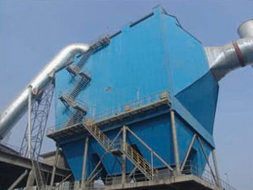 華康脈沖袋式除塵器正在運行調試  